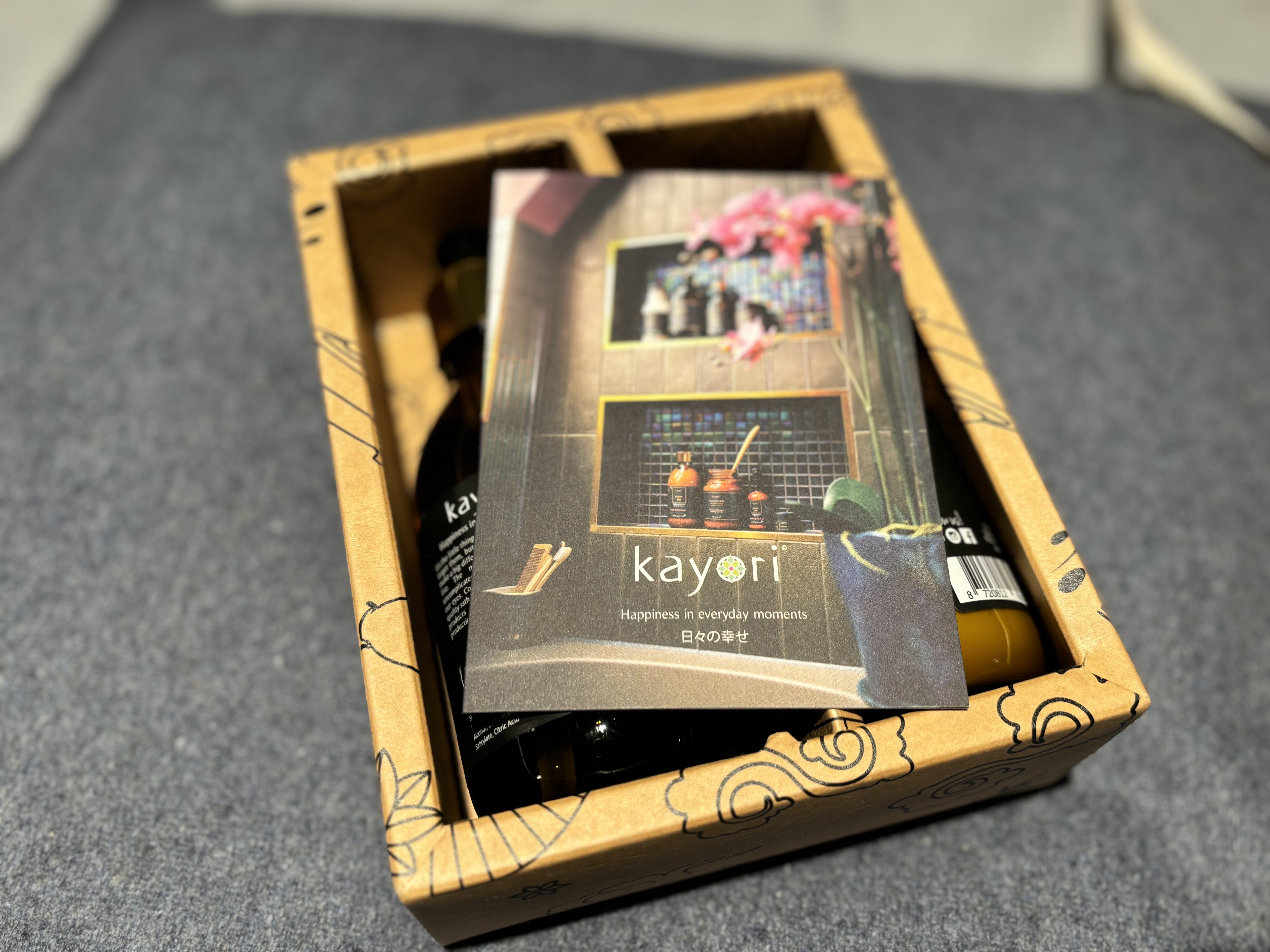 Kayori - Giftbox - The Hand Musthaves - Hazakura