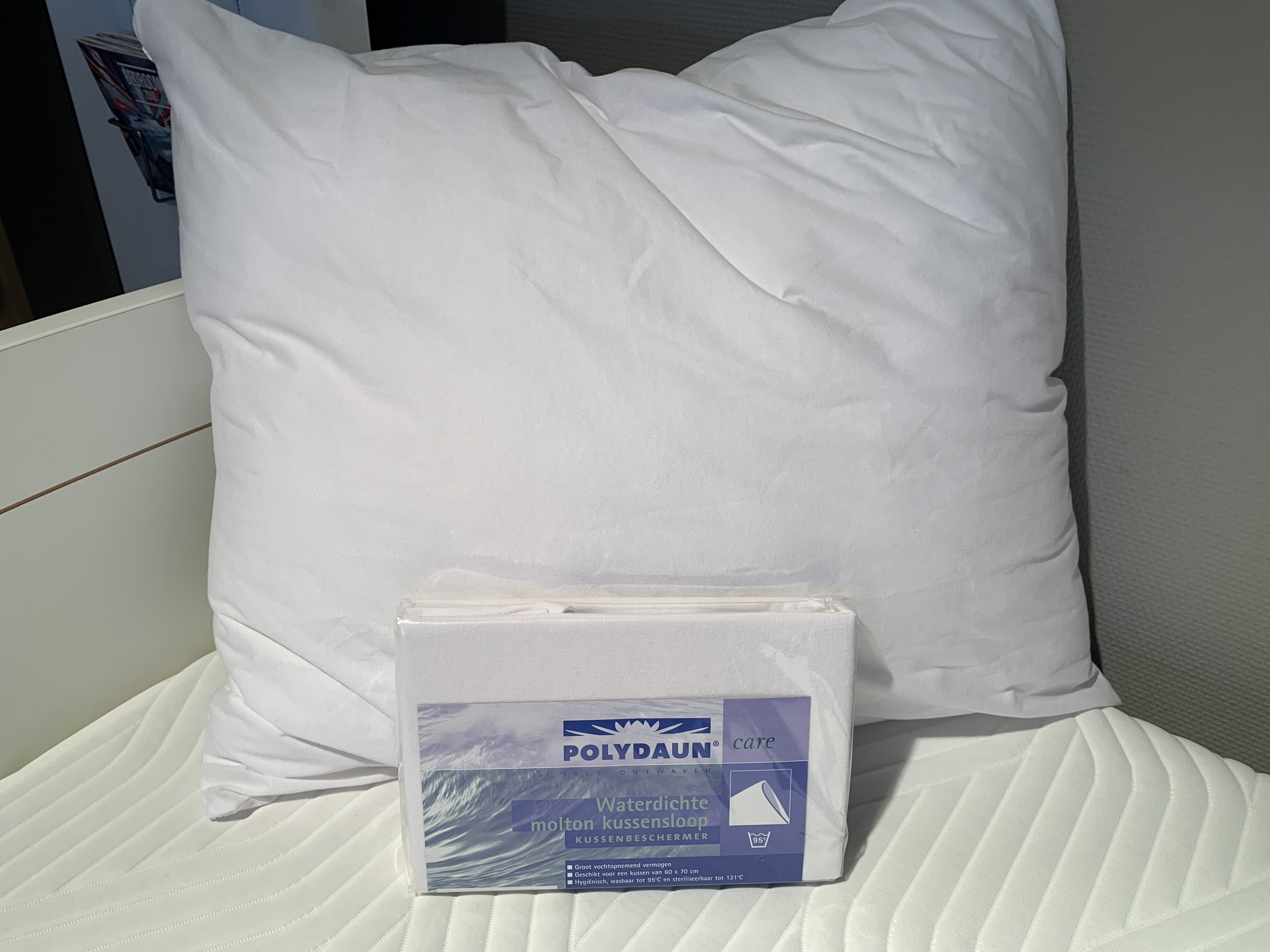 Polydaun waterdichte kussensloop 60x70 
