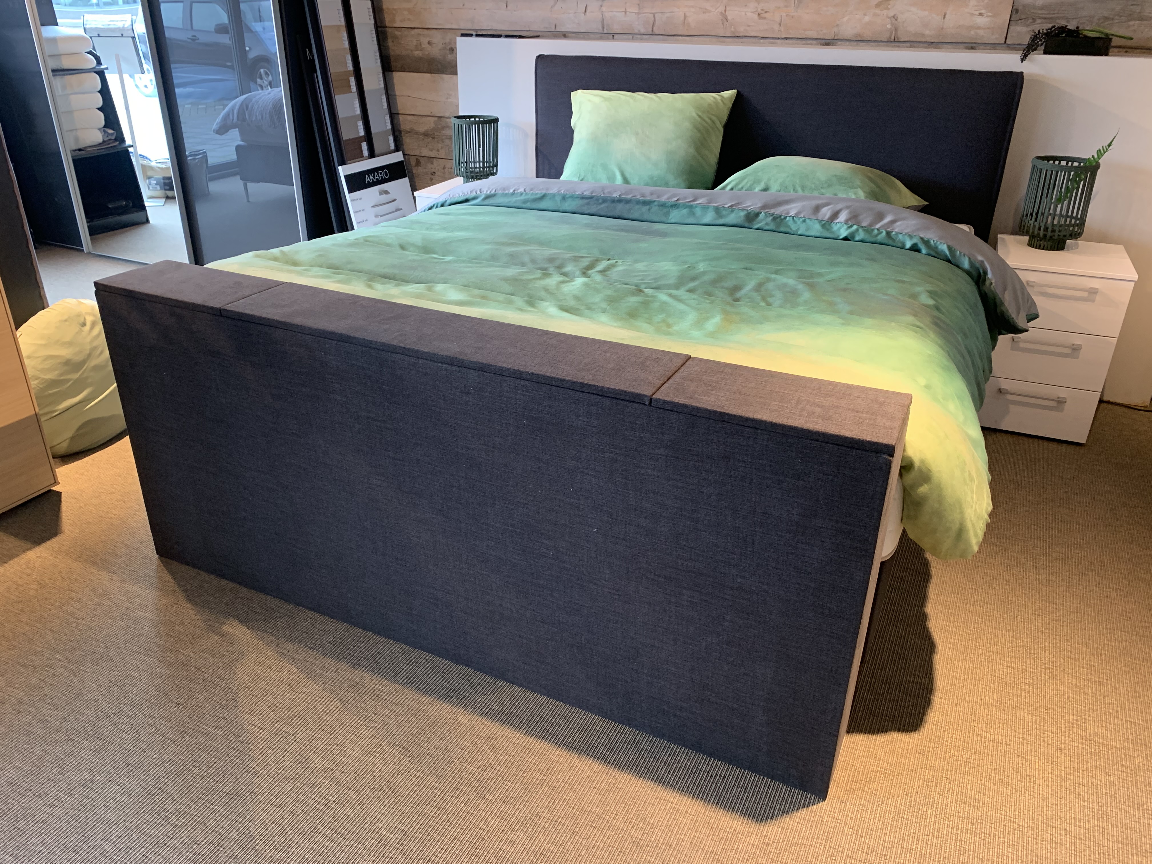 Voetbord plus TV lift 