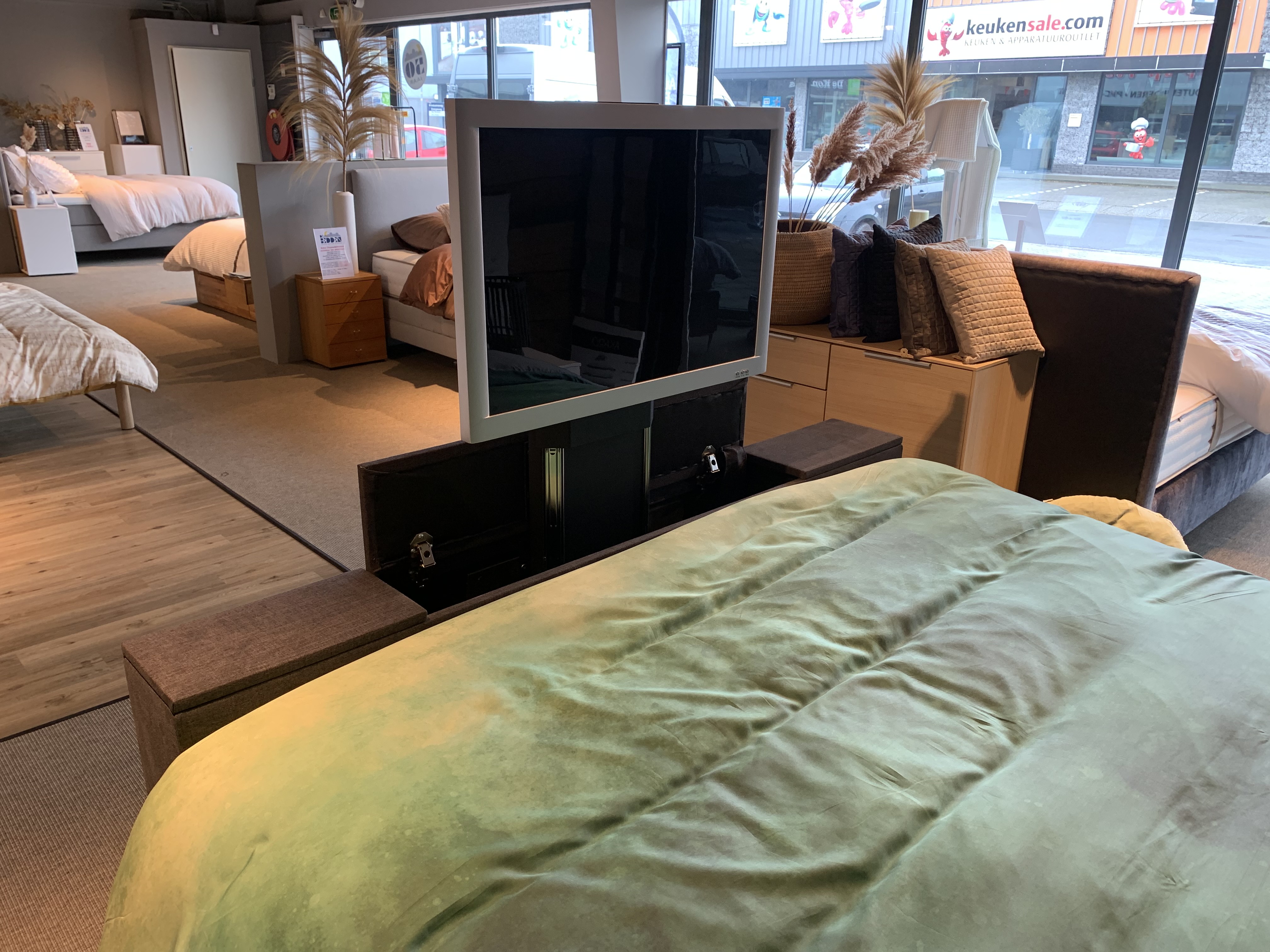 Voetbord plus TV lift 