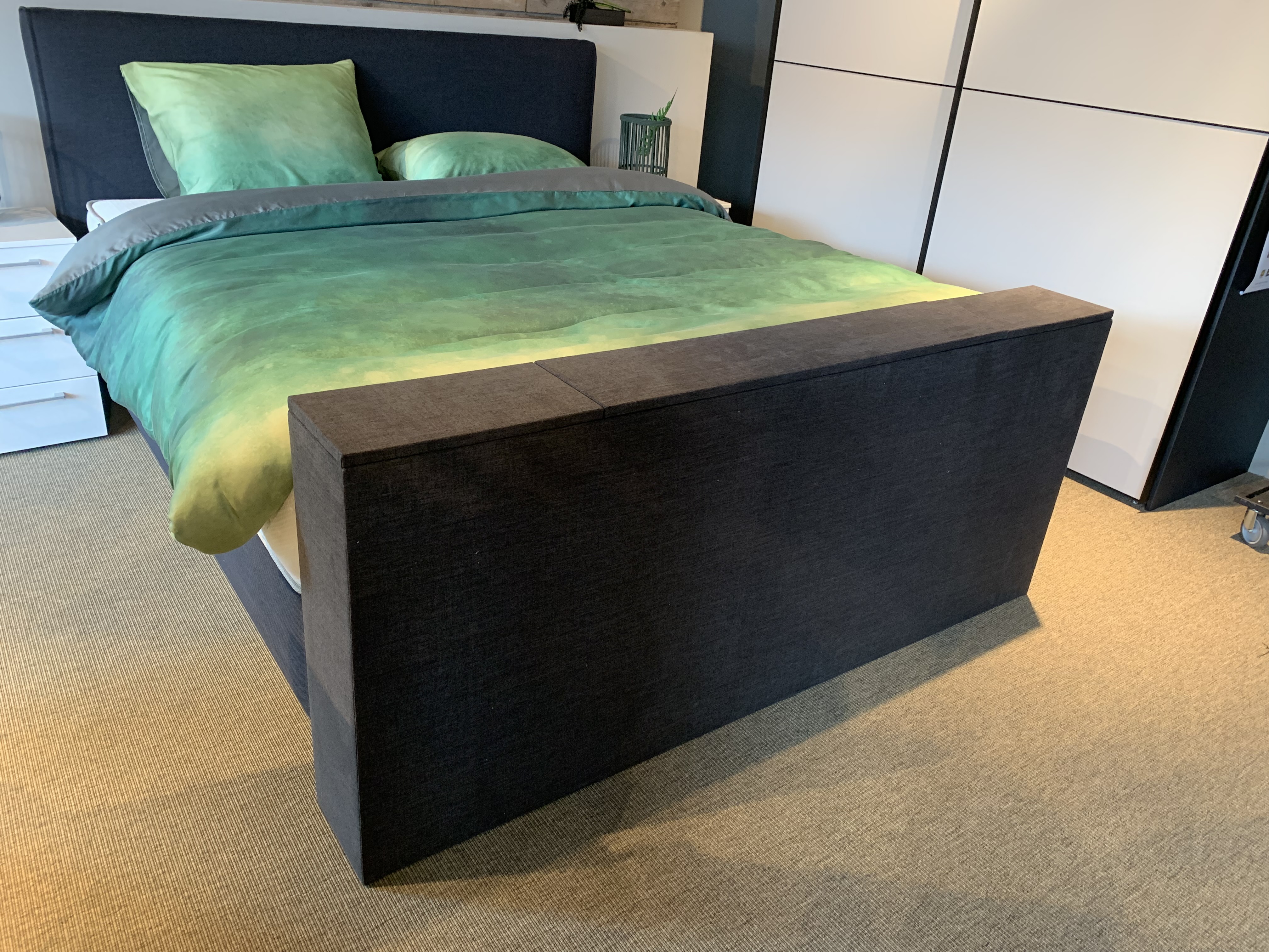 Voetbord plus TV lift 